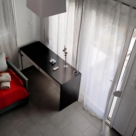 Irida's House クシロカストロ