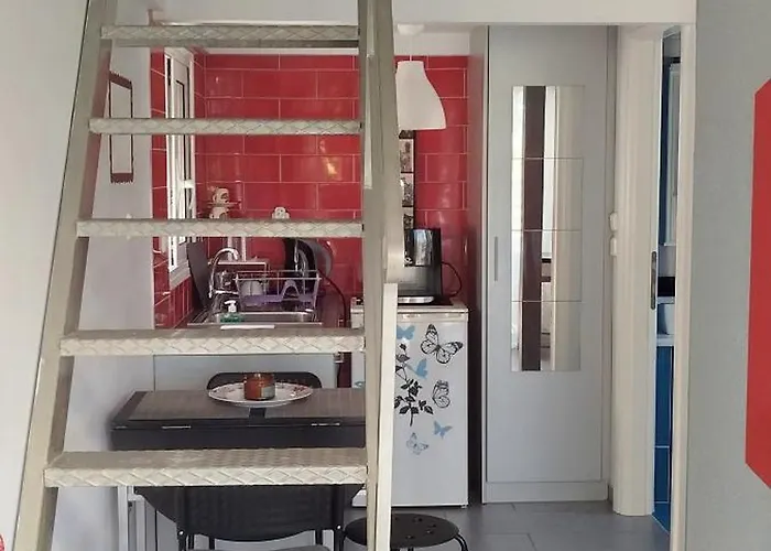 ゲストハウス Irida's House *